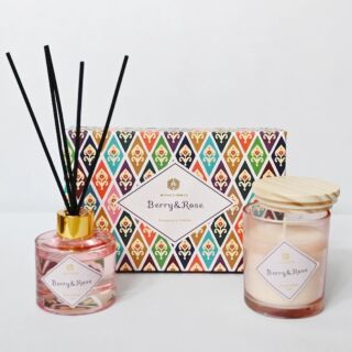 Wohnzimmer Berry & Rose Fragrance With Reed Diffuser & Scented Candle Gift Set